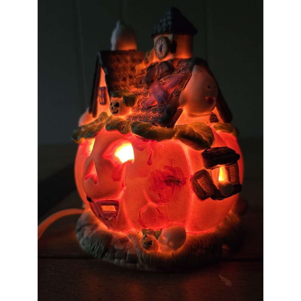 Vintage Porcelain Pumpkin Hand Painted Haunted House W/ Ghosts & Clock Tower - Picture 6 of 7